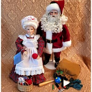 SANTA MRS CLAUS Porcelain Danbury Mint Dolls Christmas Decor Beautiful Condition